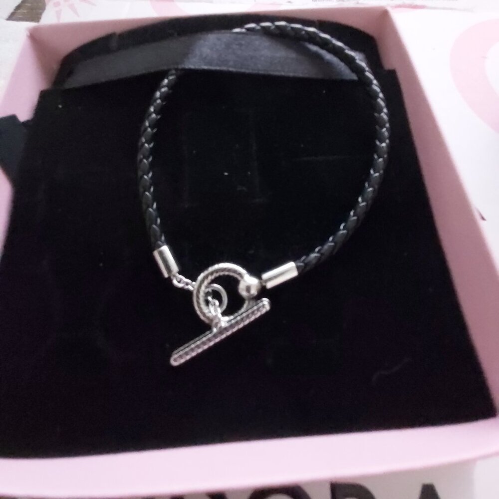 Authentic Pandora *RETIRED * Black Leather  T-Bar Bracelet 591675C01S-3 20.5cm